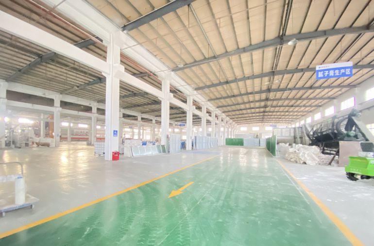 石龙  原房东  独院带牛角 空地超大 适合注塑模具钣金压铸