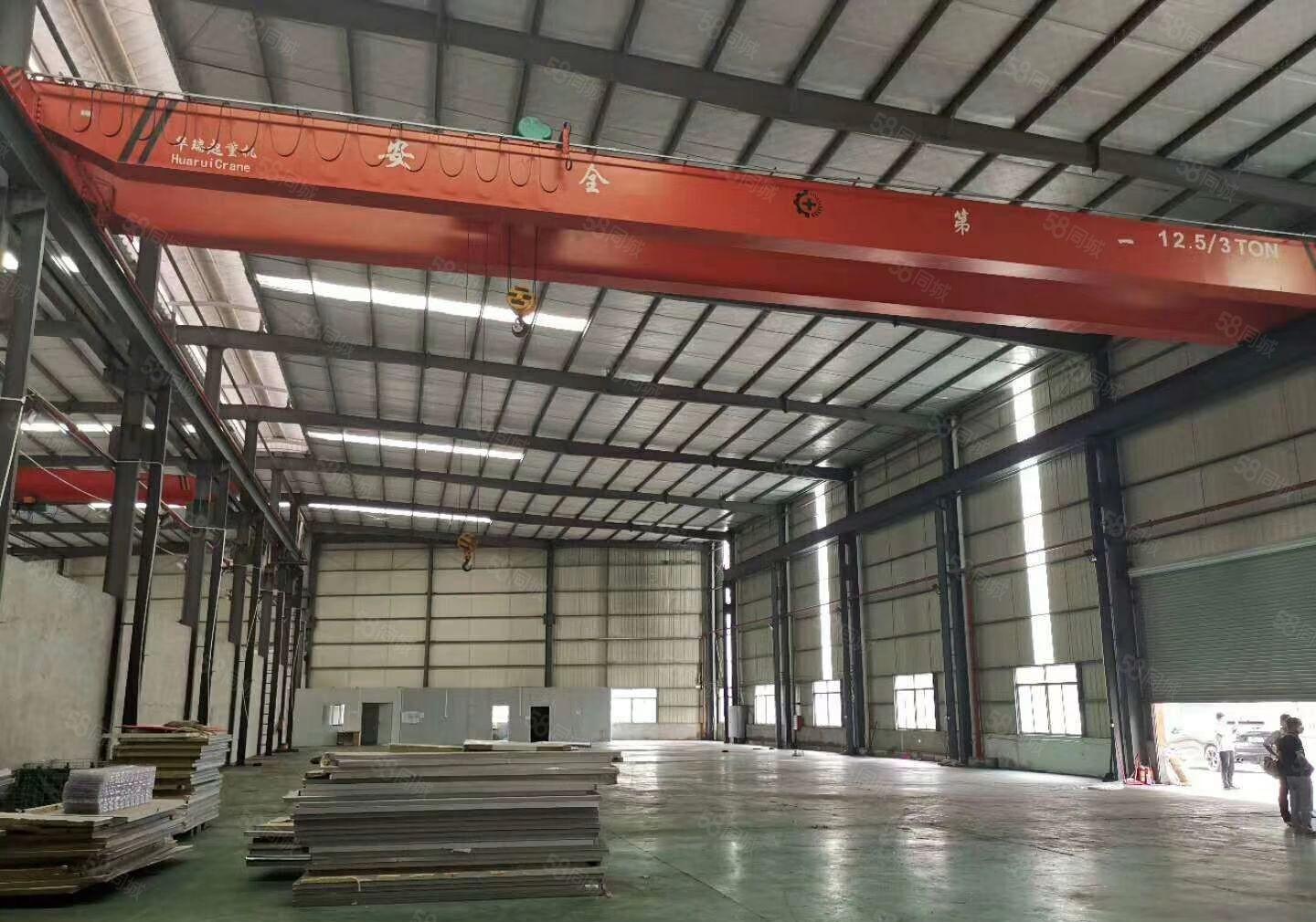 石龙独门独院单一层厂房出租，带20吨行车。办公室豪装