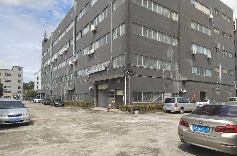 清溪镇青皇村 原房东标准楼上1680平低价出租 带装修办公室