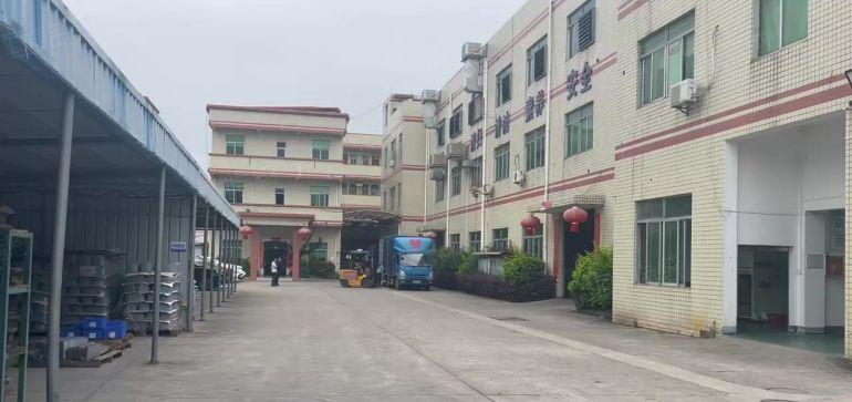 清溪谢坑新出标准厂房出租独门独院8500平方带办公楼带装修