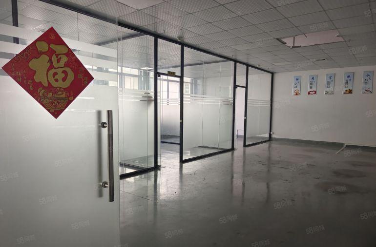 精装修！清溪罗马高速路口新出2楼2500平厂房出租