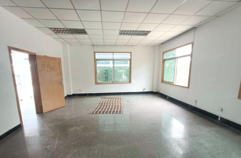 清溪镇铁松村原房东单一层标准工业厂房独院8000平，可分租