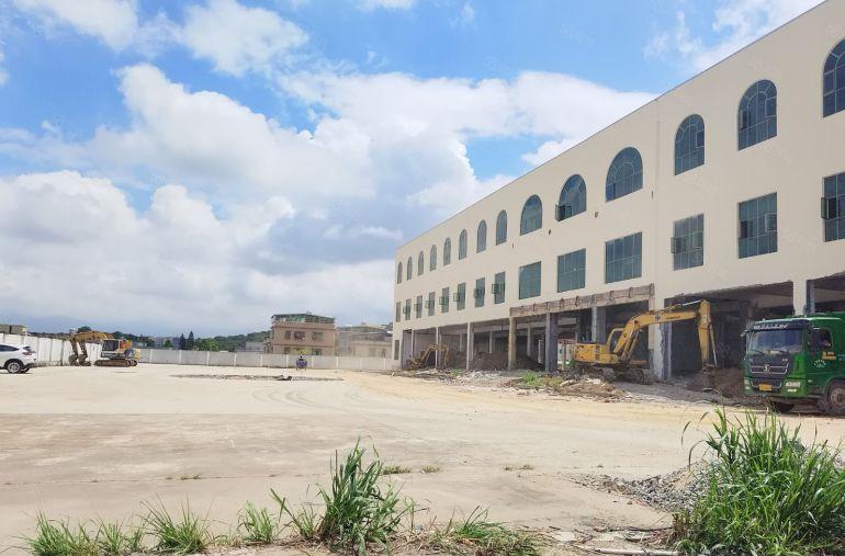 清溪三中高速路口新出80000标准物流仓出租价格实惠可谈