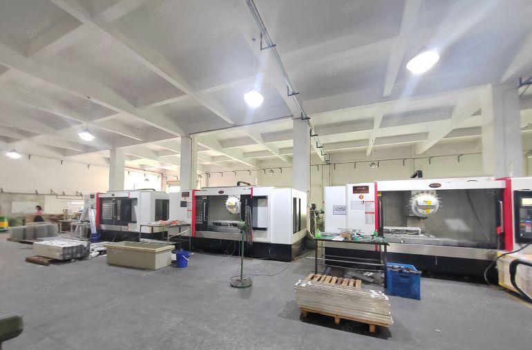 一楼18元，清溪镇汽车站附近一楼厂房1000平米出租，高6米