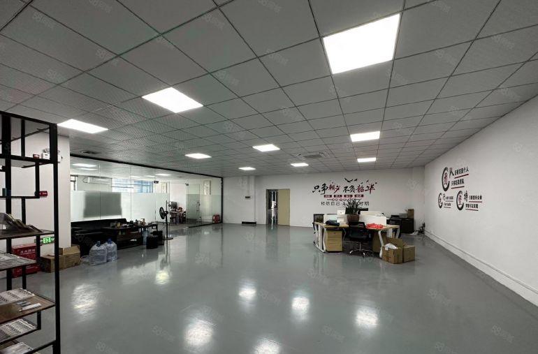 9元尾盘甩租，清溪三中原房东楼上一整层1000平厂房仓库出租