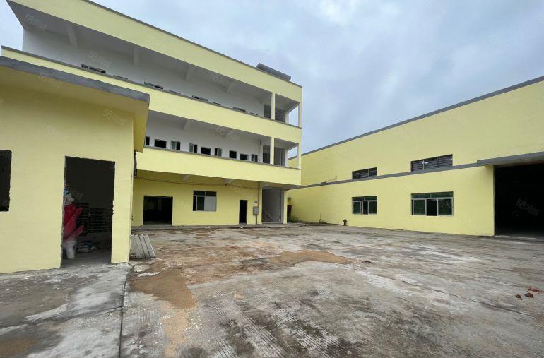 清溪镇原房东全新砖墙到顶单一层经典小独院低价出租，超大空地