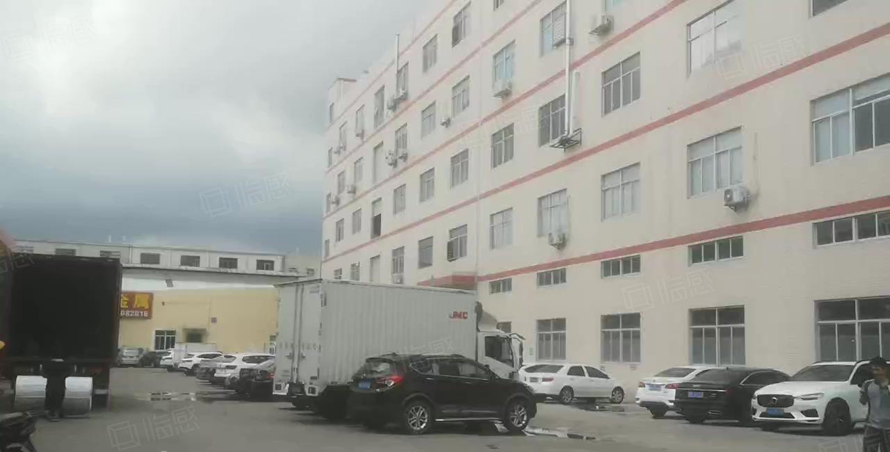 可做电池清溪镇三中村 厂房每层1683平方300起租 带装修