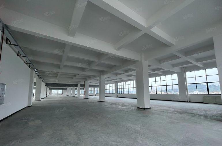 全新工业园厂房每层3000平可分租，园区形象好靠近高速路口