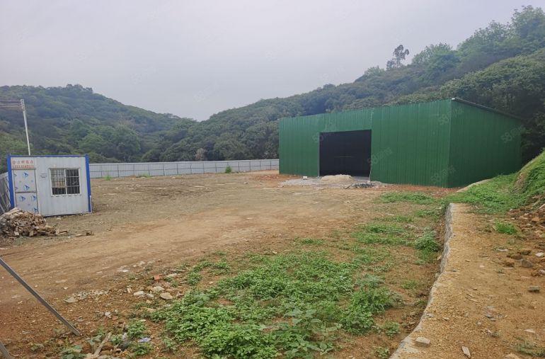 清溪青皇新出山咔咔独门独院2300平空地厂房出租，钢构300