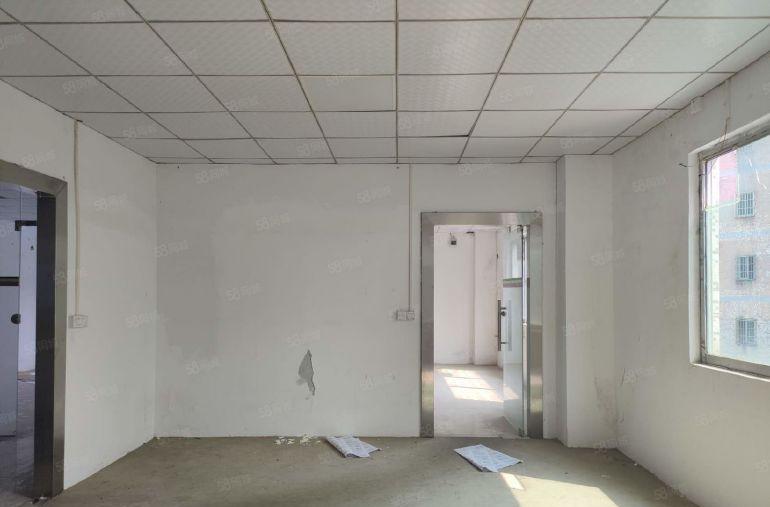 清溪铁松新空2楼精装修厂房1300平，原房东可分租 价格可谈