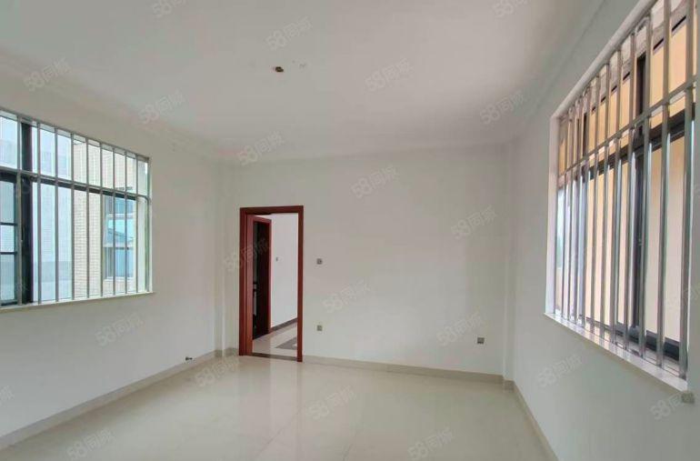 清溪中心原房东小独院两层850平，精装修厂房实际面积出租会所