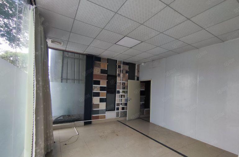 清溪新出原房东独院单一层，独立精装修办公楼现成航车，滴水8米