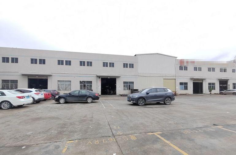 清溪三中村外环高速出口工业园新出独栋钢厂房2100平方9米高