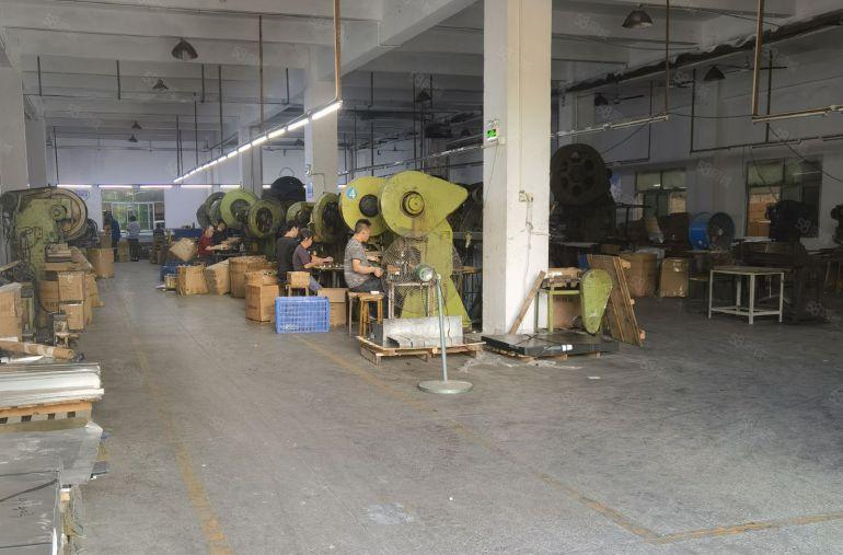 清溪浮岗原房东一楼厂房出租1380平方，带环评装修水电办公室