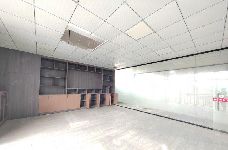 捡便宜的来！楼上精装修1500平米，领包入住