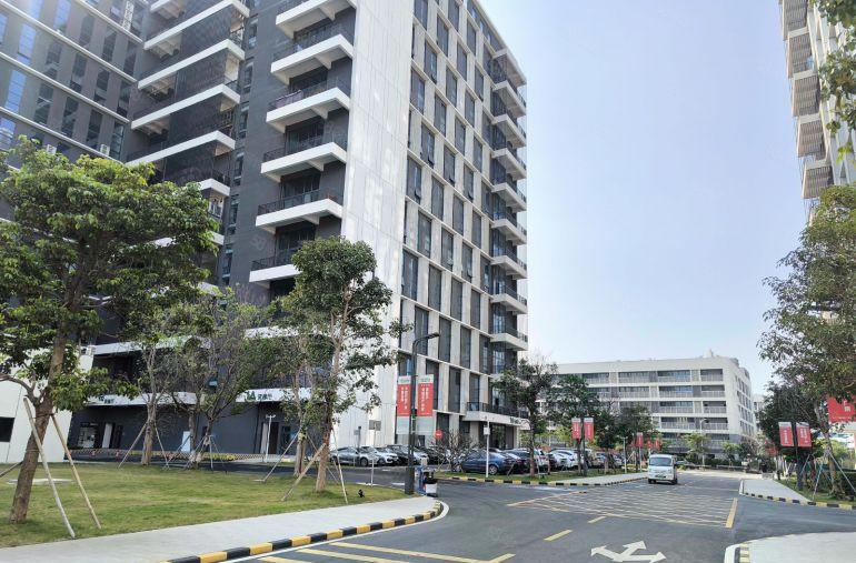 清溪原房东红本一二楼各1000平带装修厂房办公室出租，水电齐