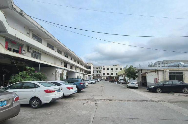 清溪松岗厂房出租原房东一楼带现成装修办公室地坪漆1380平