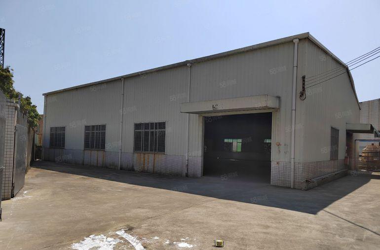 清溪镇大利村主路边 单一层独院600平厂房出租 带装修办公室