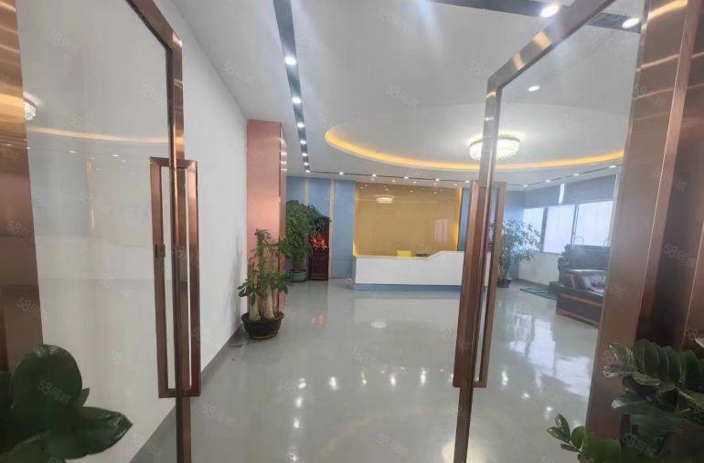 清溪楼上豪华装修厂房出租，价格便宜，空地大好停车。