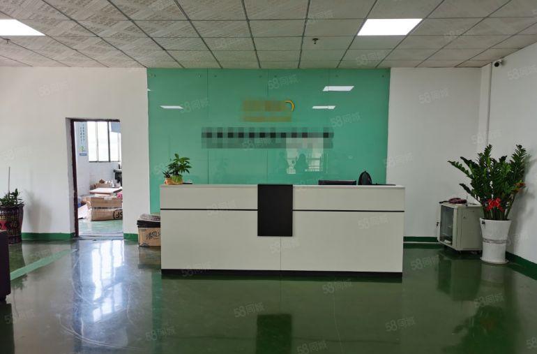 清溪三中靠凤岗新出原房东楼上2500平厂房仓库出租,豪华入住