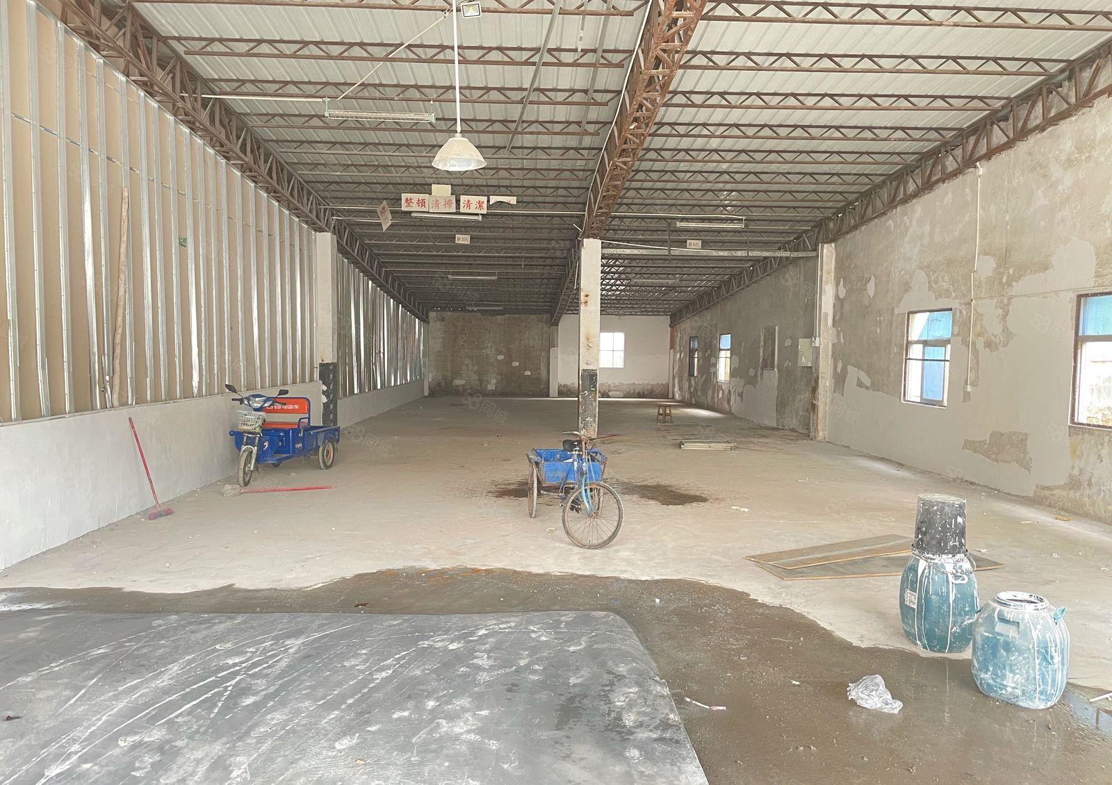 大利村银湖工业园一楼500平钢构厂房出租，园区空地大