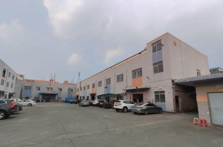 清溪三中村原房东厂房出租一楼810带办公室门口空地大可分租