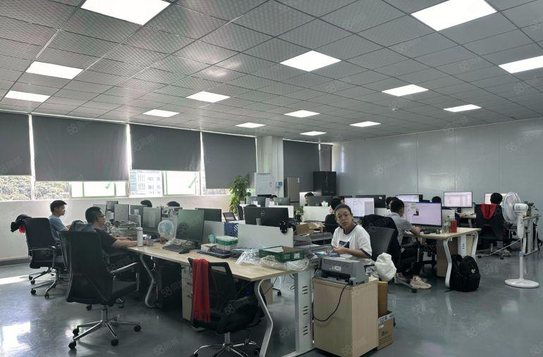 9元清溪三中一房东楼上2000平带精装修实际面积厂房仓库出租