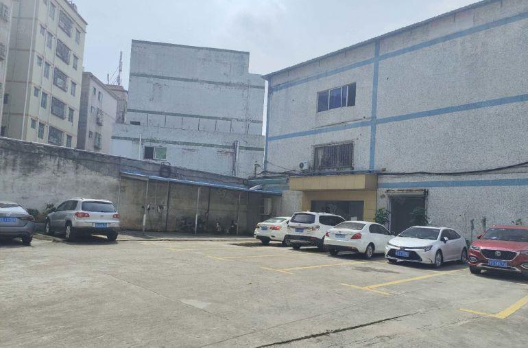 清溪铁松新空2楼精装修厂房1300平，原房东出租空地大车可进