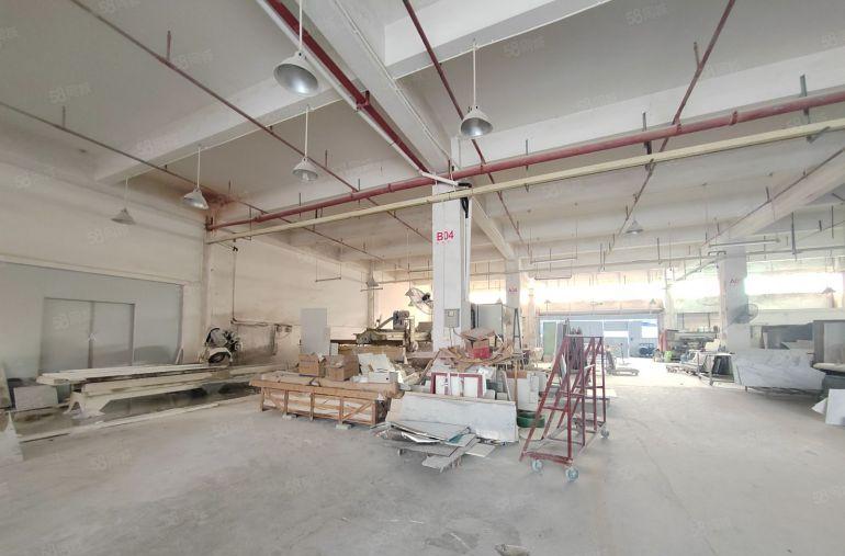 三中村原房东一楼1000平方厂房出租，水电齐全，可办环评