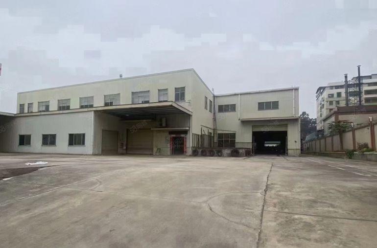 清溪三中高速路口旁，标准单一层钢构厂房出租，独门独院，