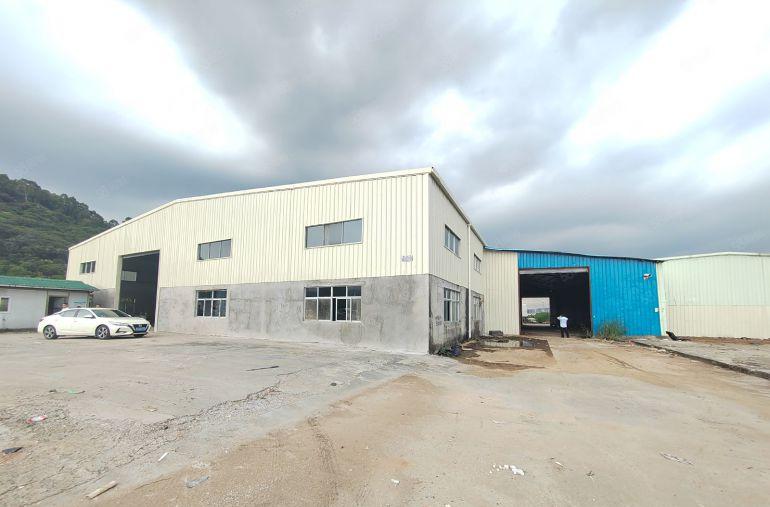 原房东！清溪镇独院钢构厂房3000平出租，8米高，水电齐全