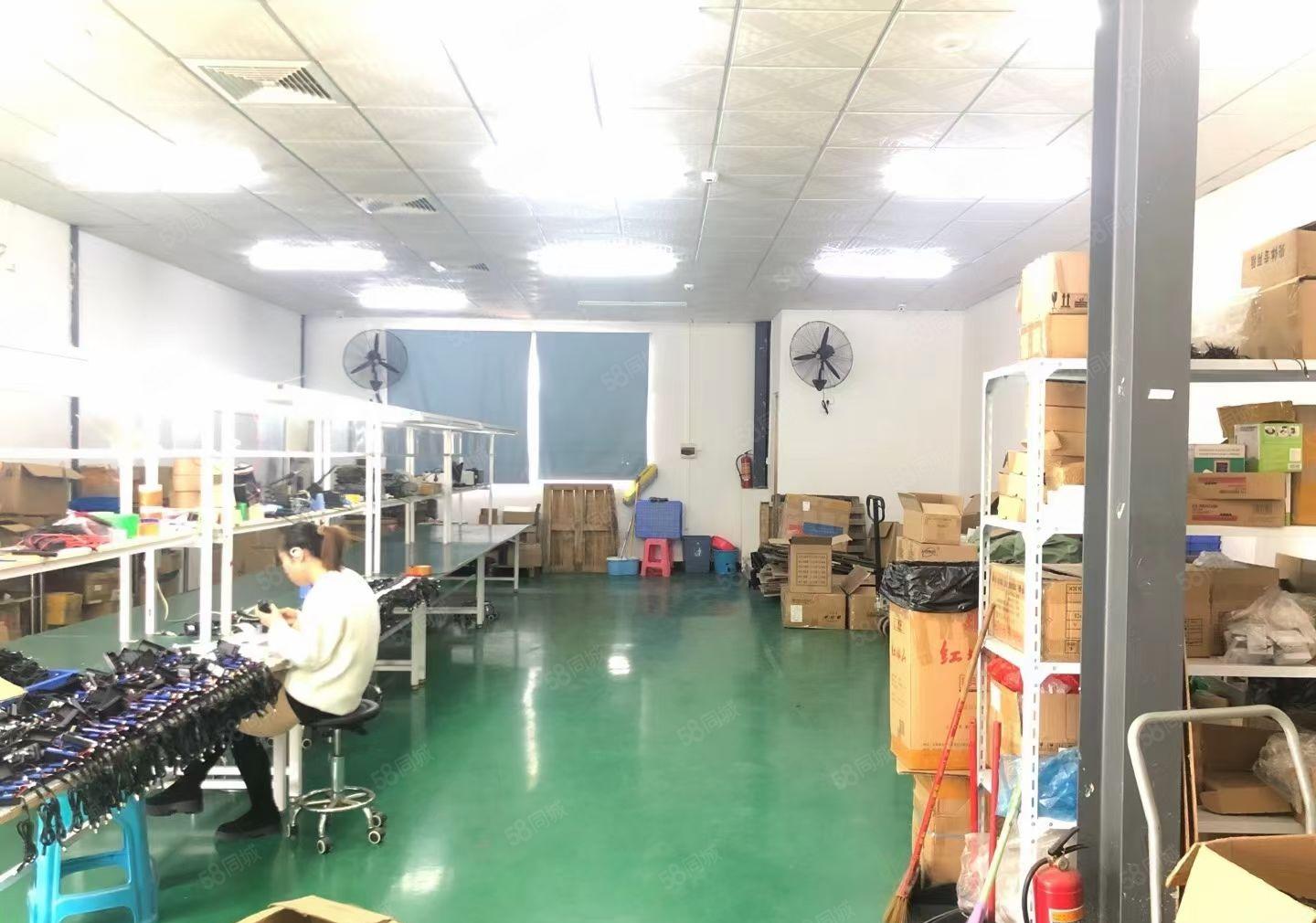 清溪镇中心楼上280平方现成装修厂房出租原电池厂出租