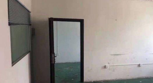 租金便宜凤岗凤德岭楼上厂房600平出租光线好 小加工服装行业