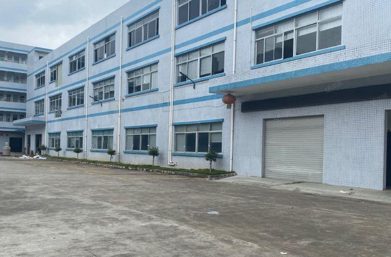 横枥镇新出原房东独院三层厂房4200平方米。