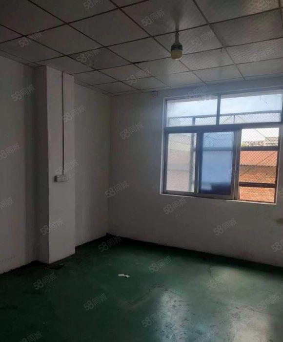 横沥镇6 块一平厂房三楼 800 平出租现成办公室水电齐全