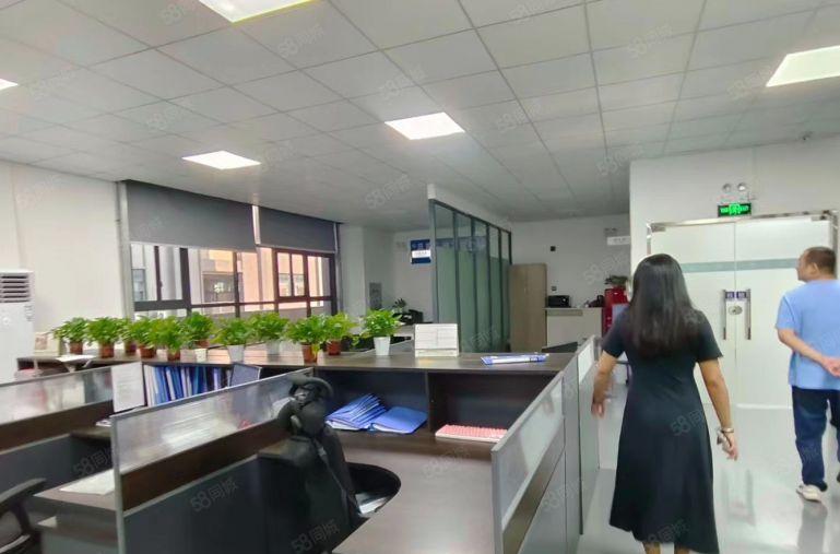 横沥镇工业区内楼上整层精装修2000平方低价出租