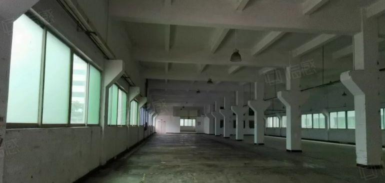 横沥镇三江工业区原房东独院出租1800平方一楼。6米高带牛角