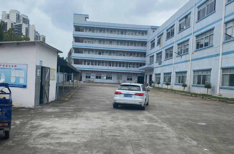 横枥镇新出原房东独院三层厂房4200平方米。