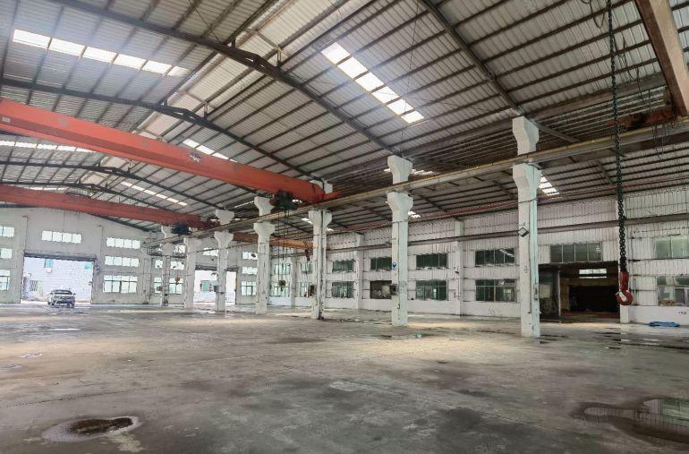 横沥6000平钢构现成装修办公室水电齐全实际面积独院厂房出租