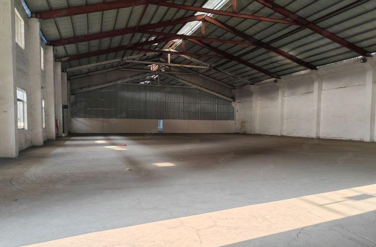 横沥镇西城工业区单一层钢构3250平滴水8米中间无柱子可分租