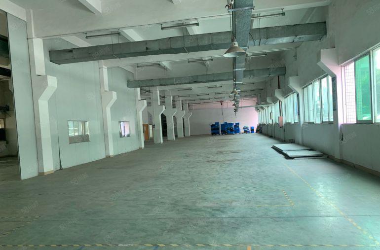 横沥镇靠近石排一楼6米高2000平厂房低价出租