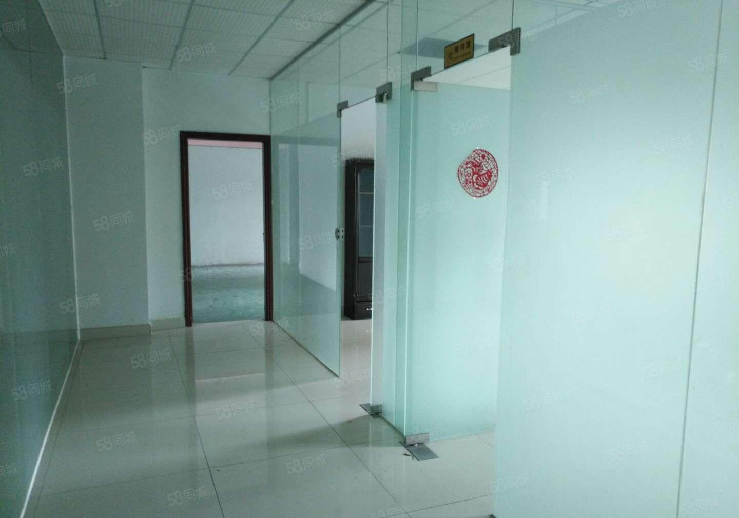 横沥模具城附近原房东标准厂房一楼1400平方出租