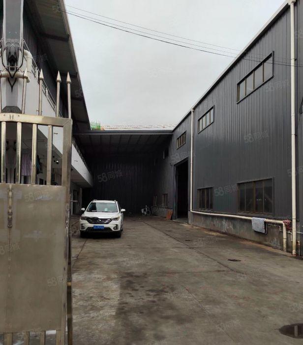 横沥镇独院钢构厂房出租1300平滴水10米，带现成航车2部