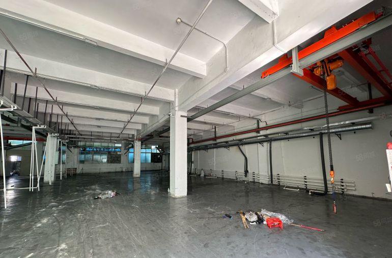 横沥镇模具城带现成注塑厂出租1200平方水电齐全带环评