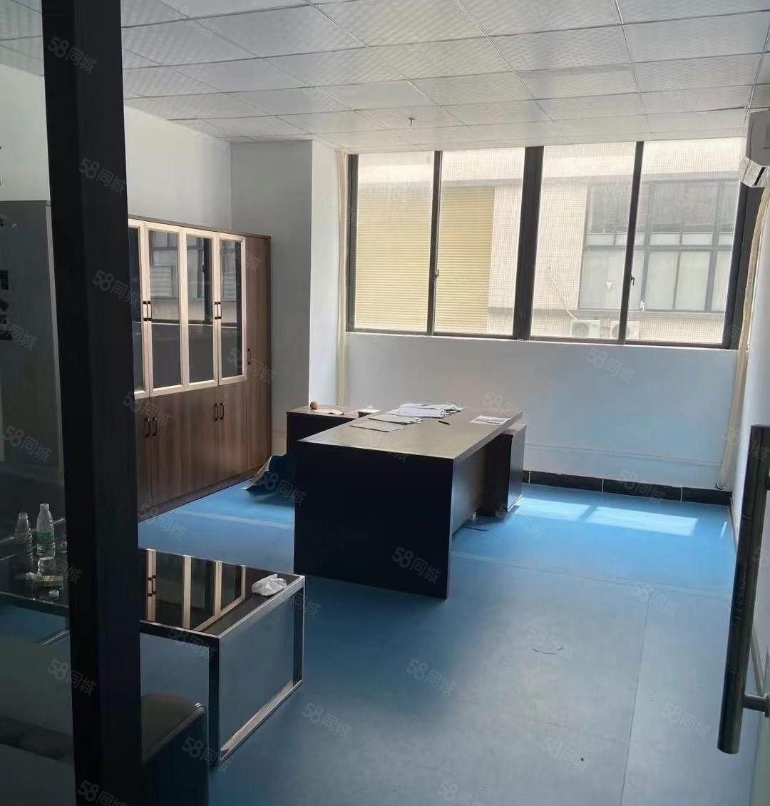 横沥镇新出原房东砖墙到顶单一层独门独院4800平方厂房出租