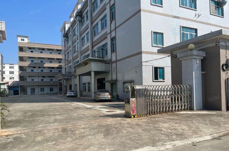 横沥新出原房东标准独院带独立现成办公室。带航车适合小五金电子