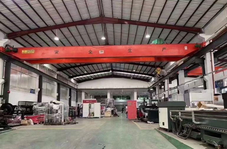 原房东单一层钢构1500平米花园式厂房 电大 工业用地零公摊