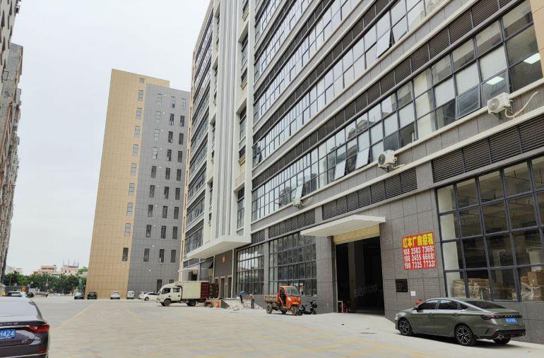 沙田工业区一楼厂房出租1000平方，水电齐全。空地大