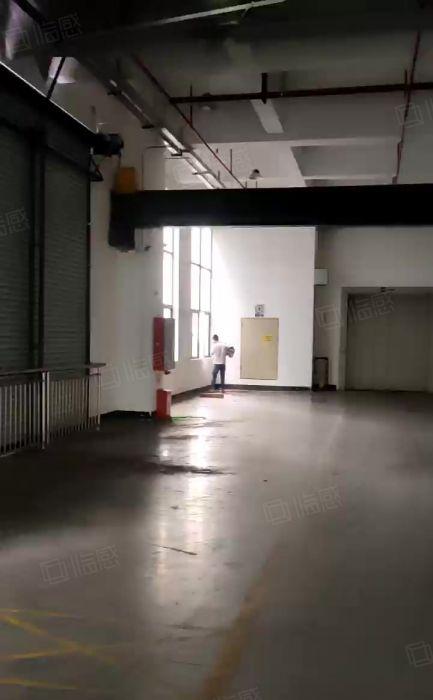 东莞沿江高速口原房东二楼6100方重工业厂房出租到顶6米