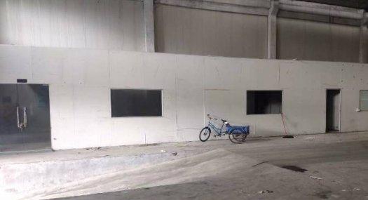 清溪镇大利砖墙到顶钢构滴水9米带卸货平台1600平